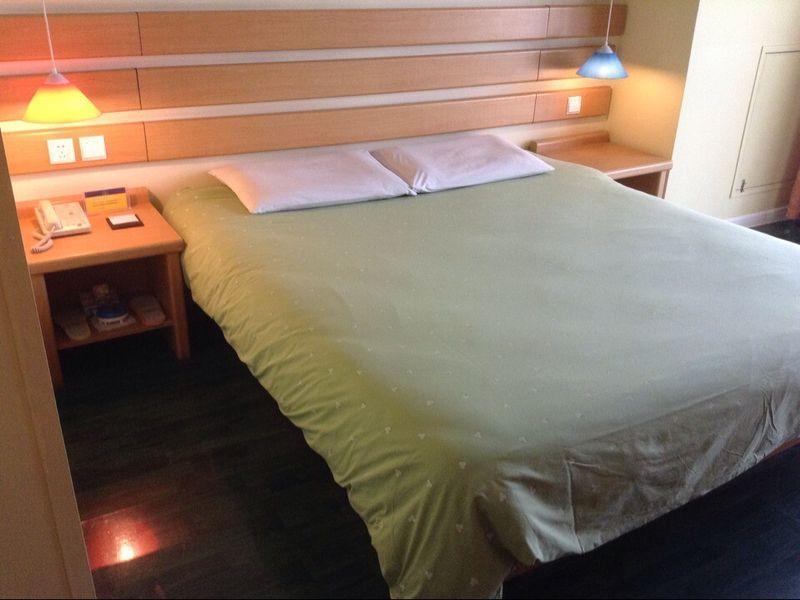 Home Inn Hangzhou Buitenkant foto